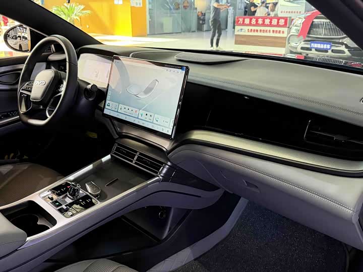 BYD Seal 07 DM-i Hybrid 2025 2025款 DM-i 1.5L 125km 精英型