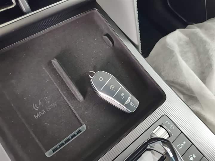 BYD Song L DM-i Hybrid 2025 2025款 智驾版 112km 超越型