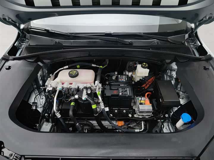 Roewe D6 2025 2025款 450km 尊享版