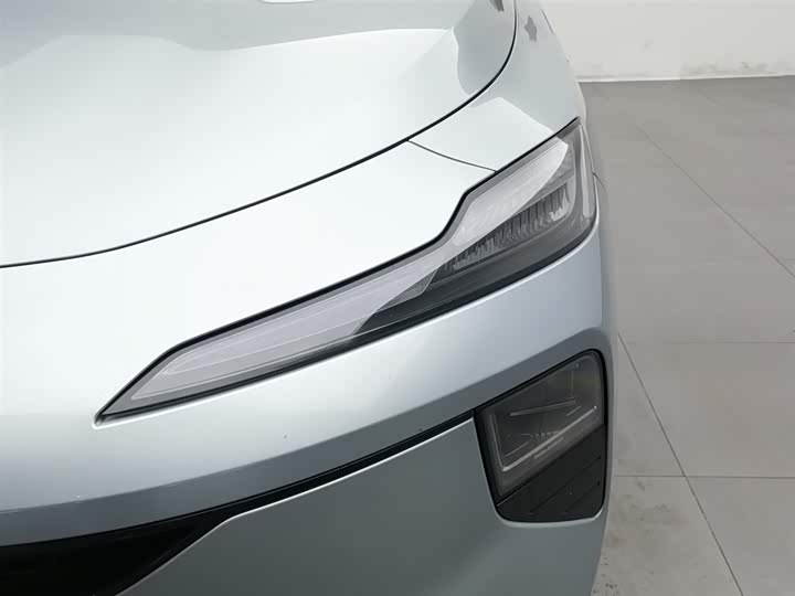 Roewe D6 2025 2025款 450km 尊享版
