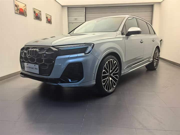 2024 Audi SQ7