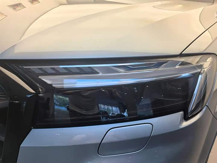 2024 Audi SQ7