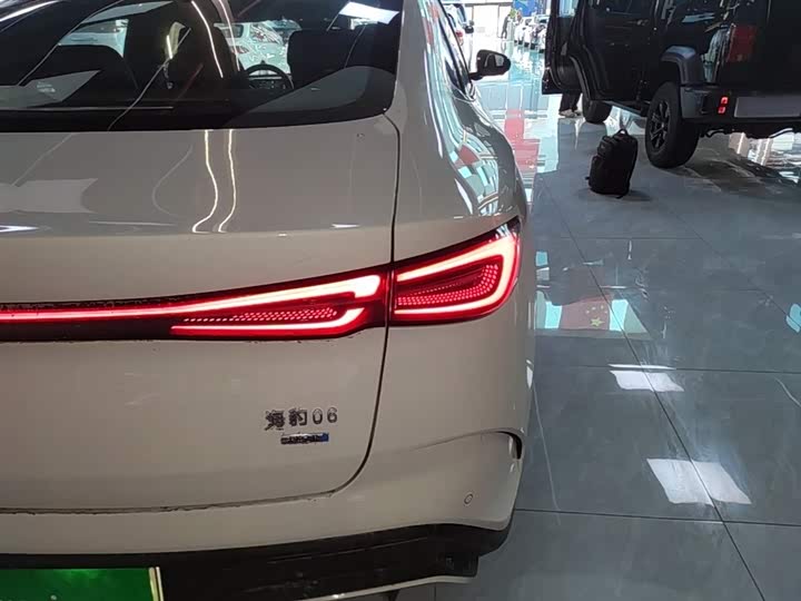 Zdjęcie 8 - BYD Seal 06 Hybrid/EV