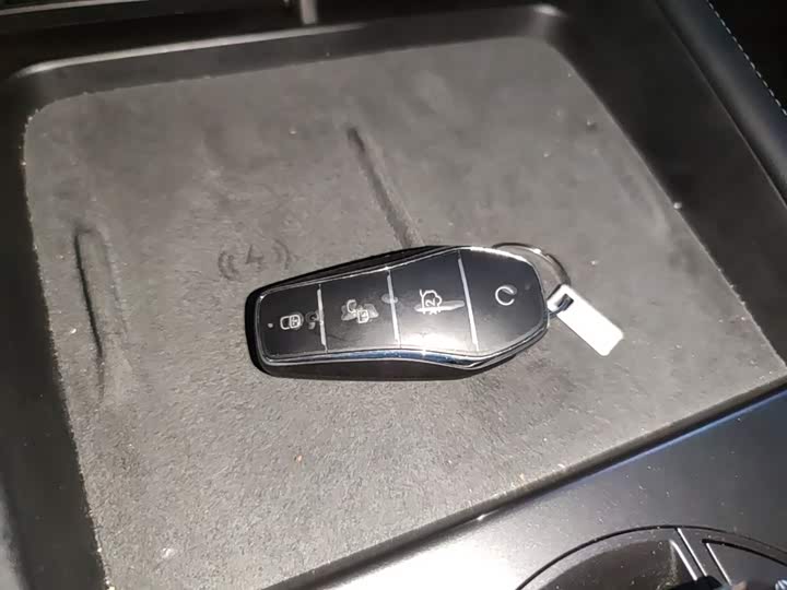 Zdjęcie 9 - BYD Seal 06 Hybrid/EV