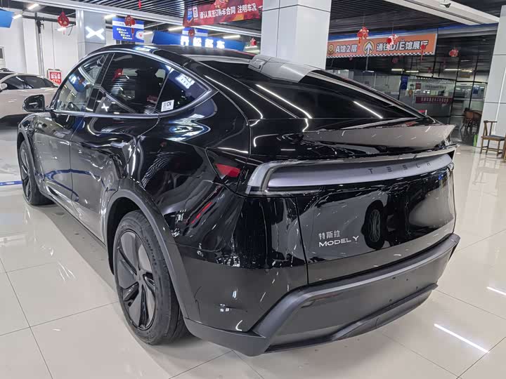Tesla Model Y 2026 2026款 后轮驱动版