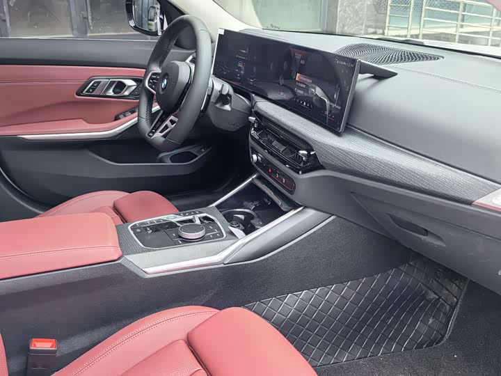 BMW 3 Series 2026 2026款 325Li M运动套装
