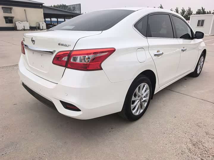 Фото 4 - Nissan Sylphy