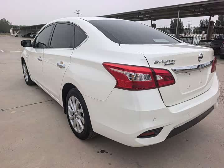 Фото 6 - Nissan Sylphy