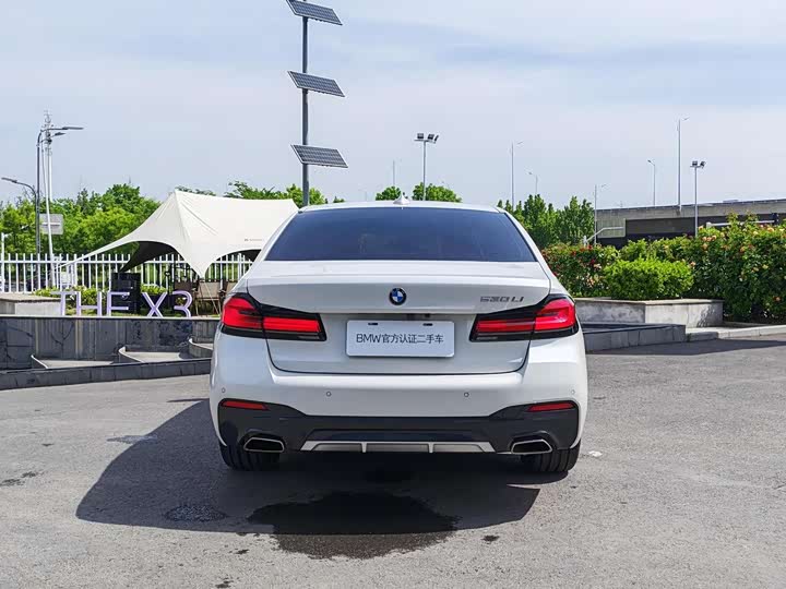 Фото 6 - BMW 5 Series