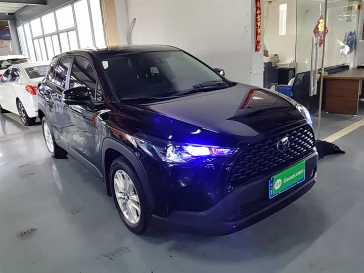 Фото 4 - Toyota Corolla Cross