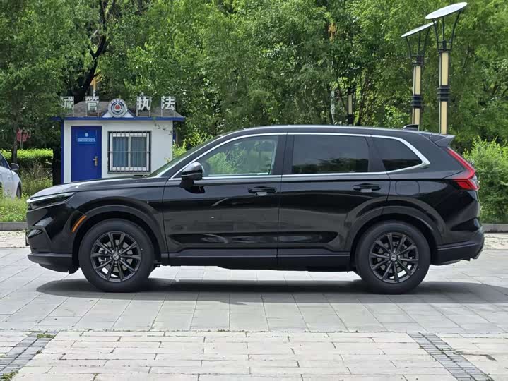 Honda CR-V 2026 2026款 全球30年荣耀款 240TURBO 两驱锋尚5座版