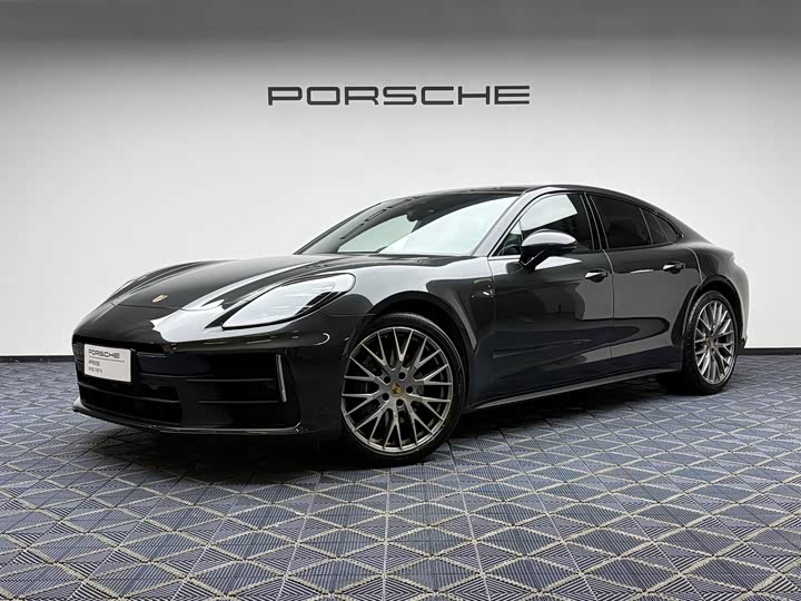 Photo 1 - Porsche Panamera