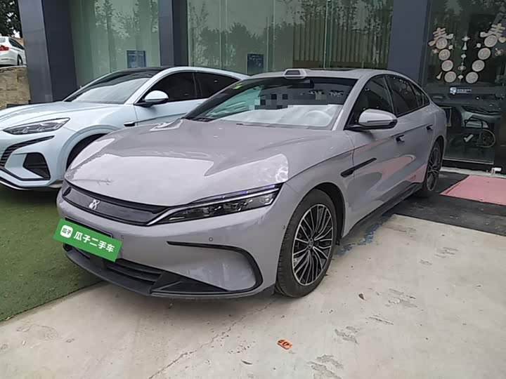 Фото 2 - BYD Han