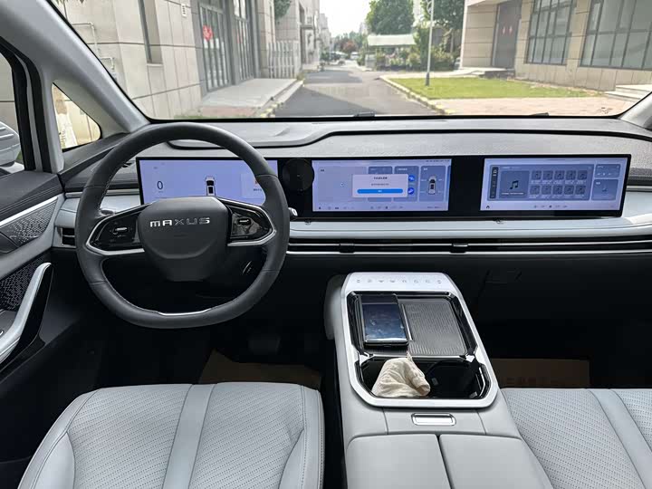 Maxus G70 2024 2024款 2.0T 自动旗舰版 7座