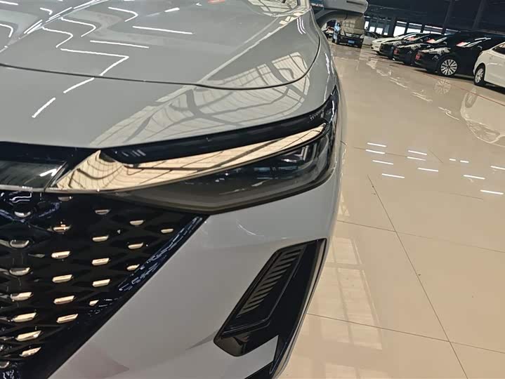 2025 Chery Fulwin A8