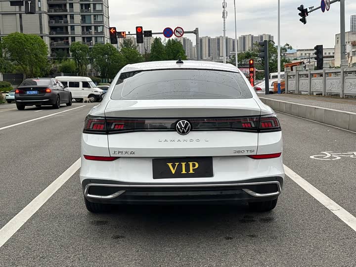 Photo 6 - Volkswagen Lamando L
