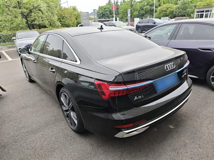 Audi A6L 2026 2026款 45 TFSI 臻选动感型