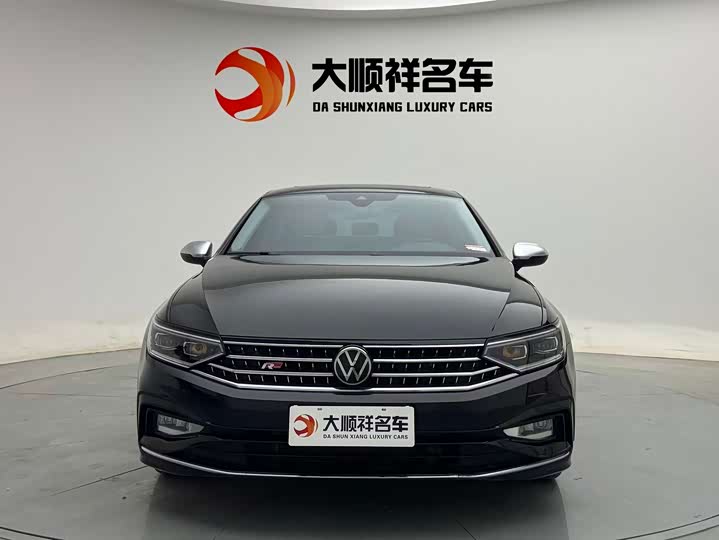 Фото 2 - Volkswagen Magotan