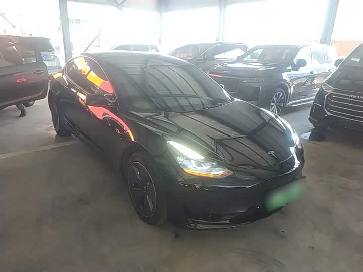 Photo 4 - Tesla Model 3