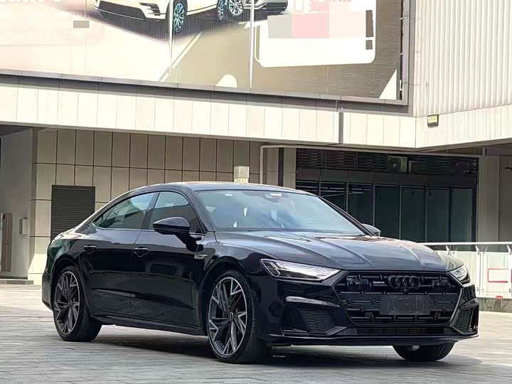 Фото 3 - Audi A7L