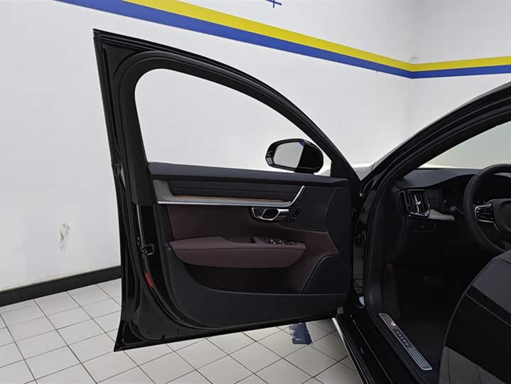 Volvo S90 2026 2026款 B5 智逸豪华版