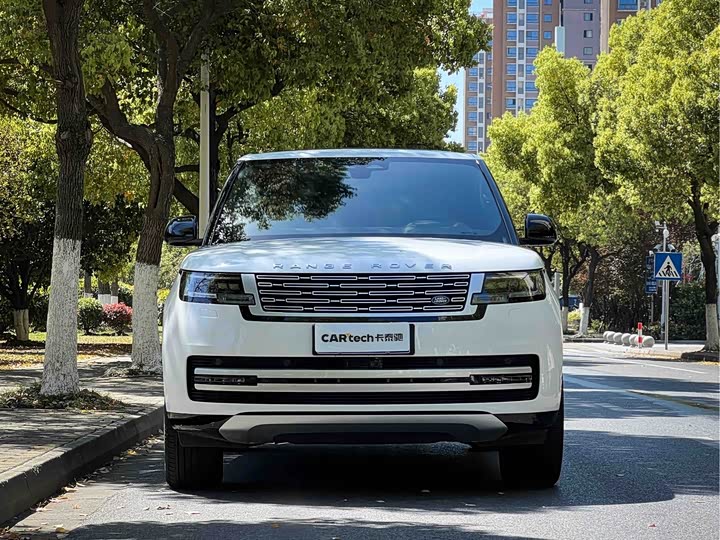 Photo 2 - Land Rover Range Rover