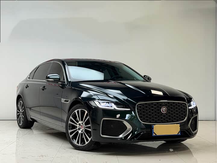 2025 Jaguar XF L