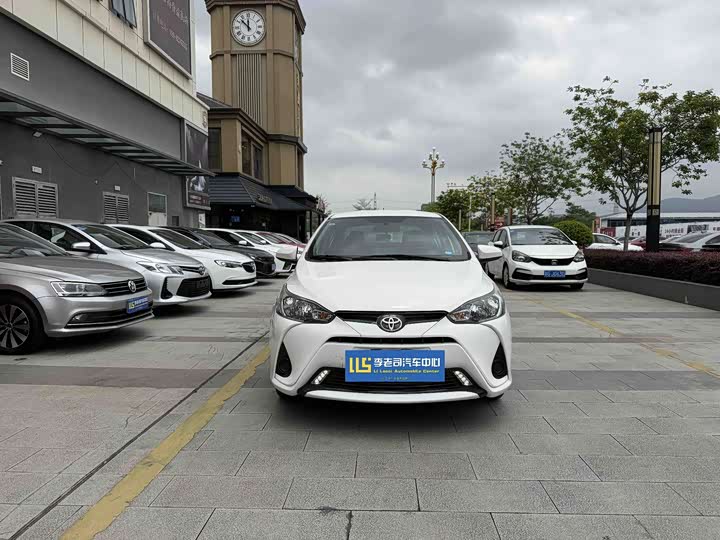 2022 Toyota Yaris L