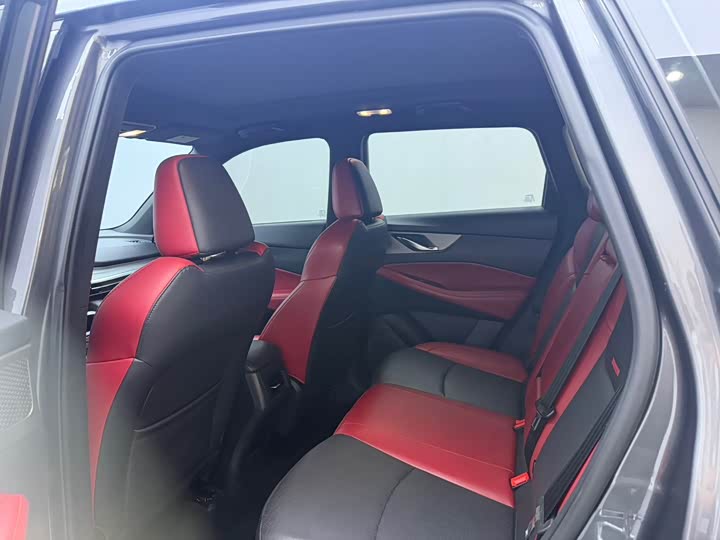 Changan CS35 Plus 2021 2021款 蓝鲸NE 1.4T DCT尊贵型