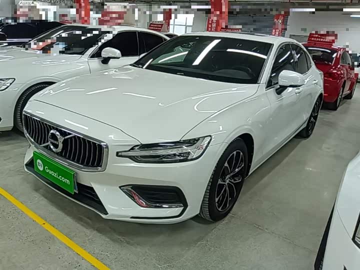 Фото 2 - Volvo S60