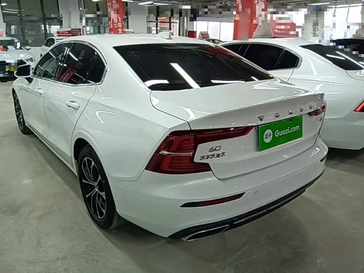 Фото 5 - Volvo S60