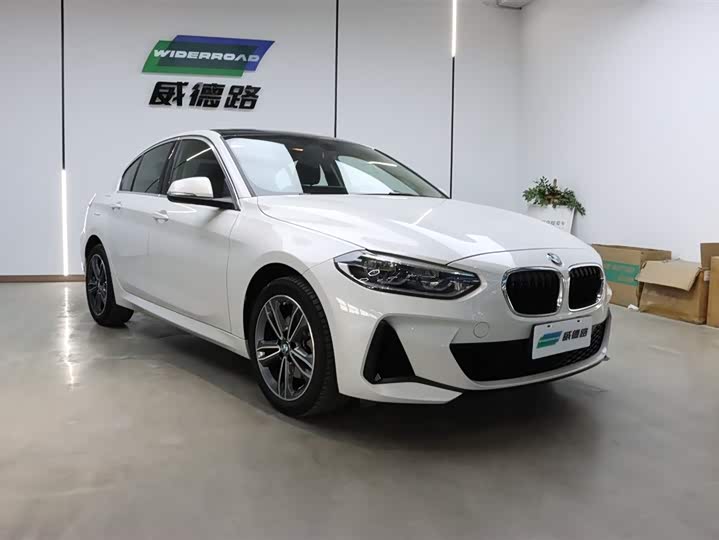 صورة 4 - BMW 1 Series