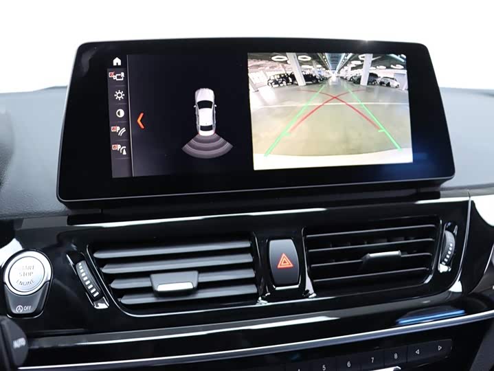 صورة 8 - BMW 1 Series