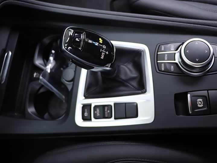صورة 9 - BMW 1 Series