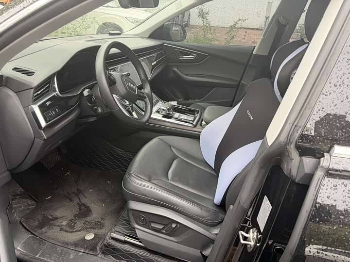 Фото 3 - Audi Q8