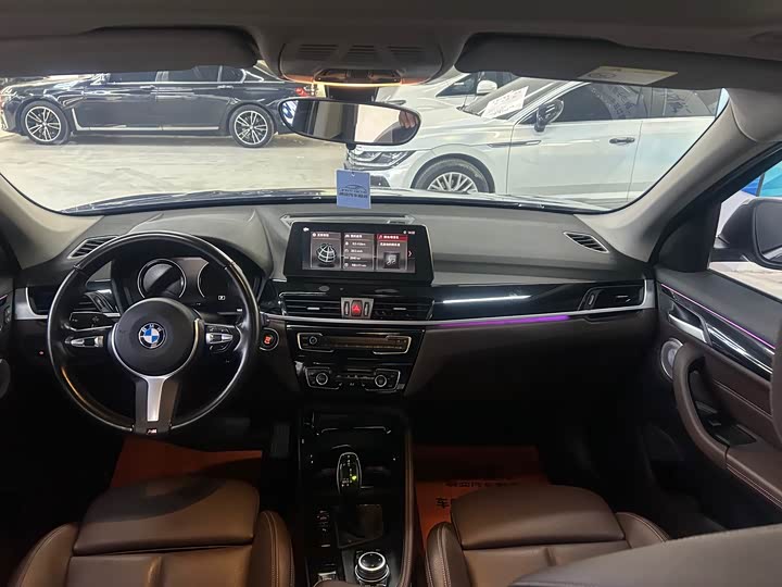 Фото 8 - BMW X1
