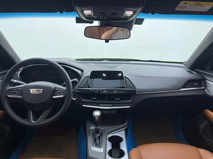 Фото 5 - Cadillac CT4