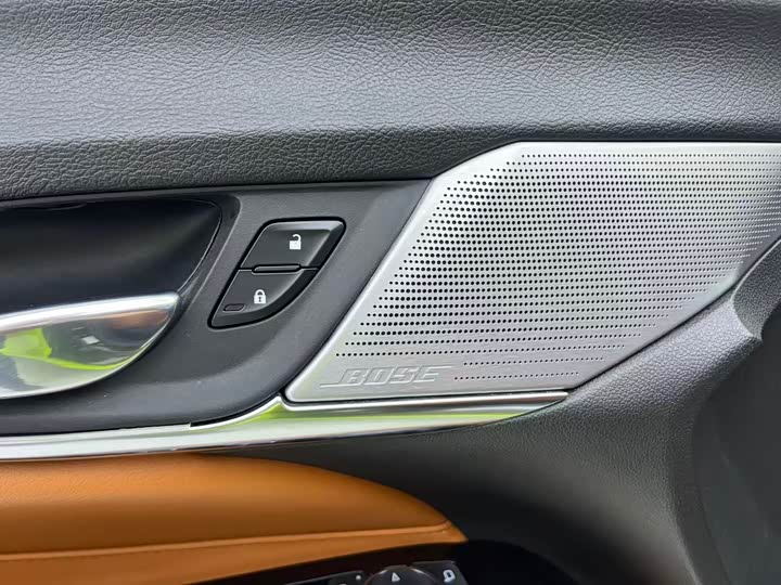 Фото 7 - Cadillac CT4