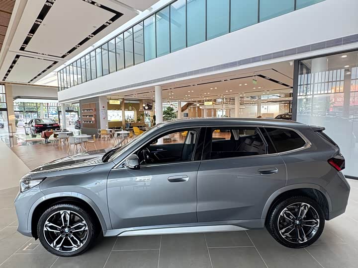 Фото 3 - BMW X1