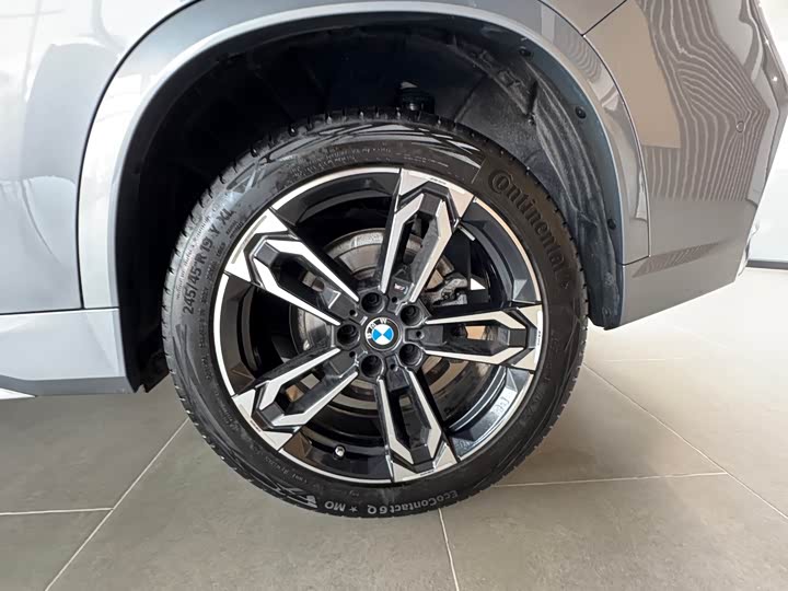 Фото 4 - BMW X1