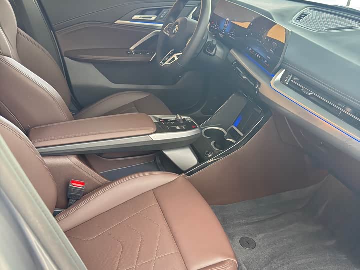 Фото 6 - BMW X1