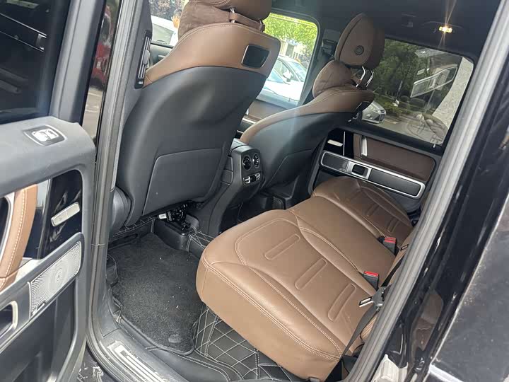 Фото 7 - Mercedes-Benz G-Class