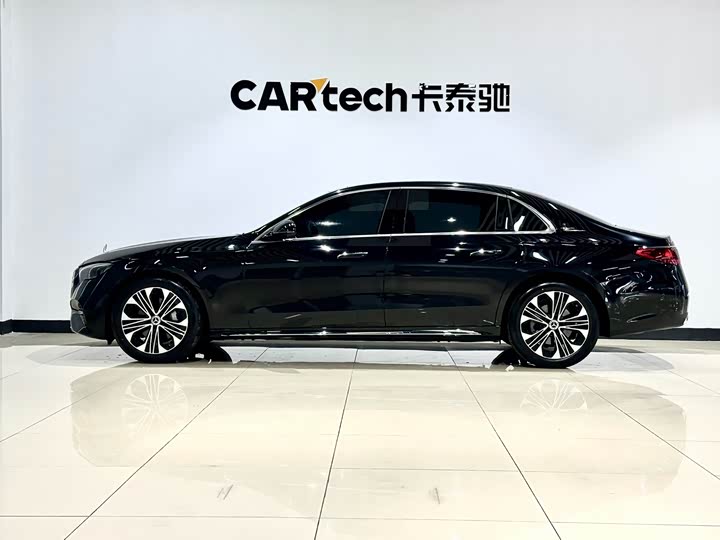 Фото 6 - Mercedes-Benz E-Class
