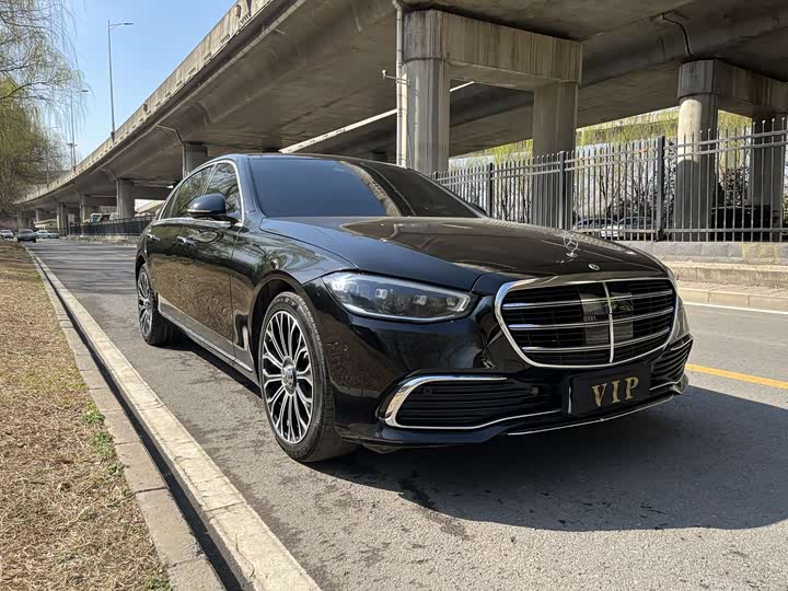 Фото 3 - Mercedes-Benz S-Class