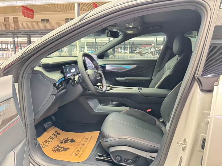 Lynk & Co 07 EM-P Hybrid 2026 2026款 126长续航 Ultra