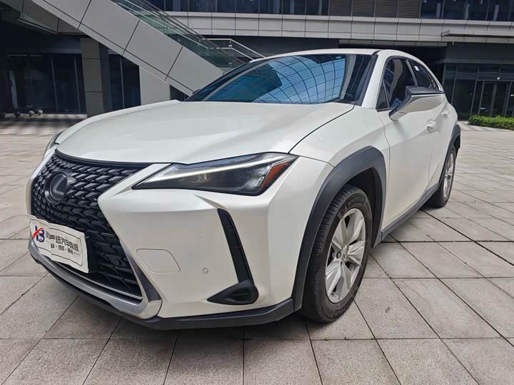 Lexus UX 2022 2022款 260h 探·趣版