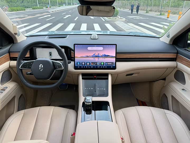 Aito M7 2022 2022款 1.5T 四驱豪华版