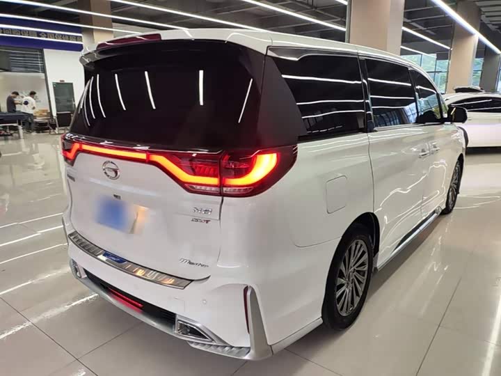 Фото 7 - GAC Trumpchi M8