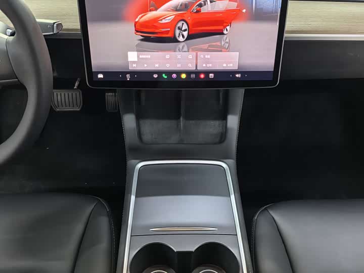 Photo 7 - Tesla Model 3