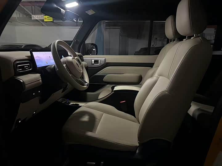 Baojun Yep 2023 2023款 智尊版